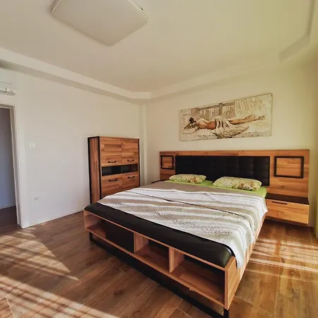 Maja Apartman